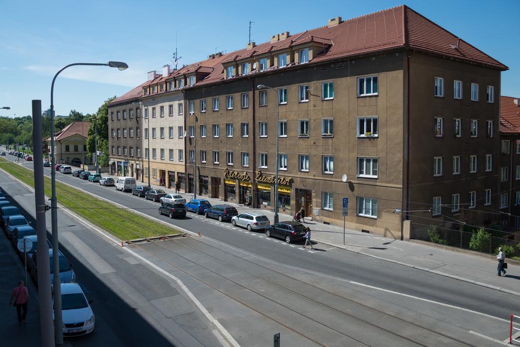 Cozy Apartments With Terrace Near Prague Castle Buitenkant foto